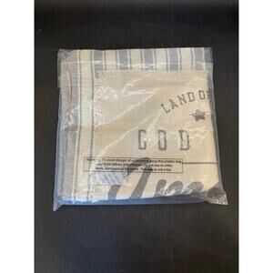 Piper’s Classics 18x18 “Land of the Free” Pillow Cover - new in pack